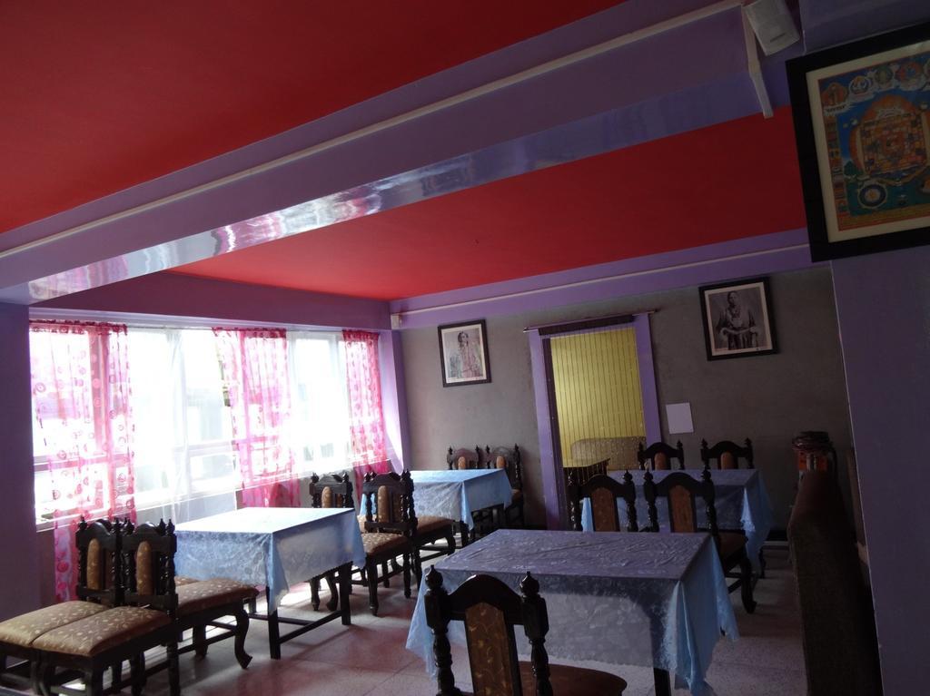 Mount Simvo Hotel Гангток Екстериор снимка